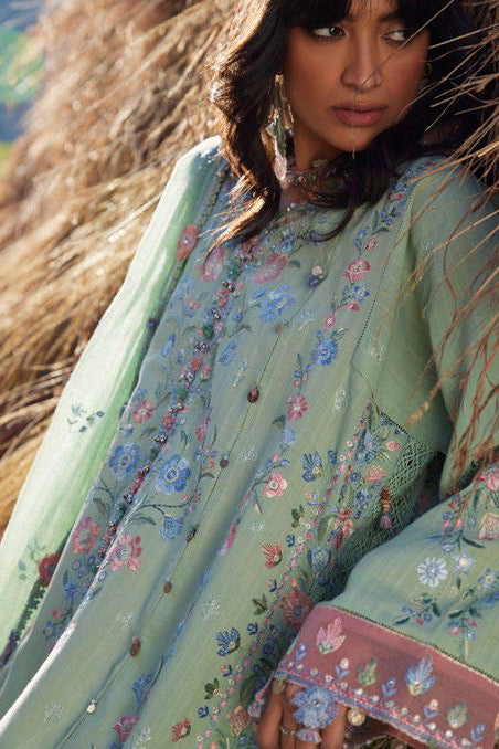 ZAHA LAWN MEILI