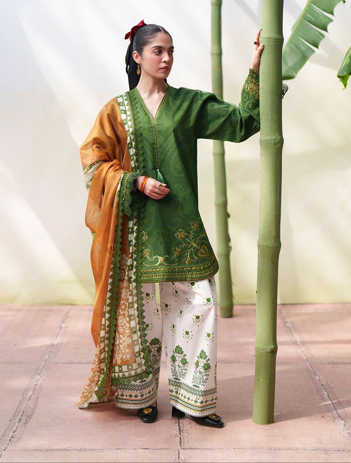 LAANEM Elowen-A Unstitched Lawn Main image