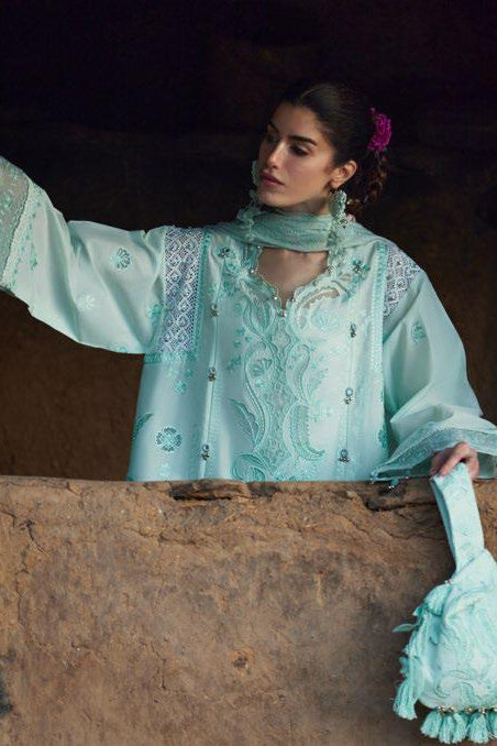 ZAHA LAWN MEILI