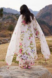 ZAHA LAWN MEILI