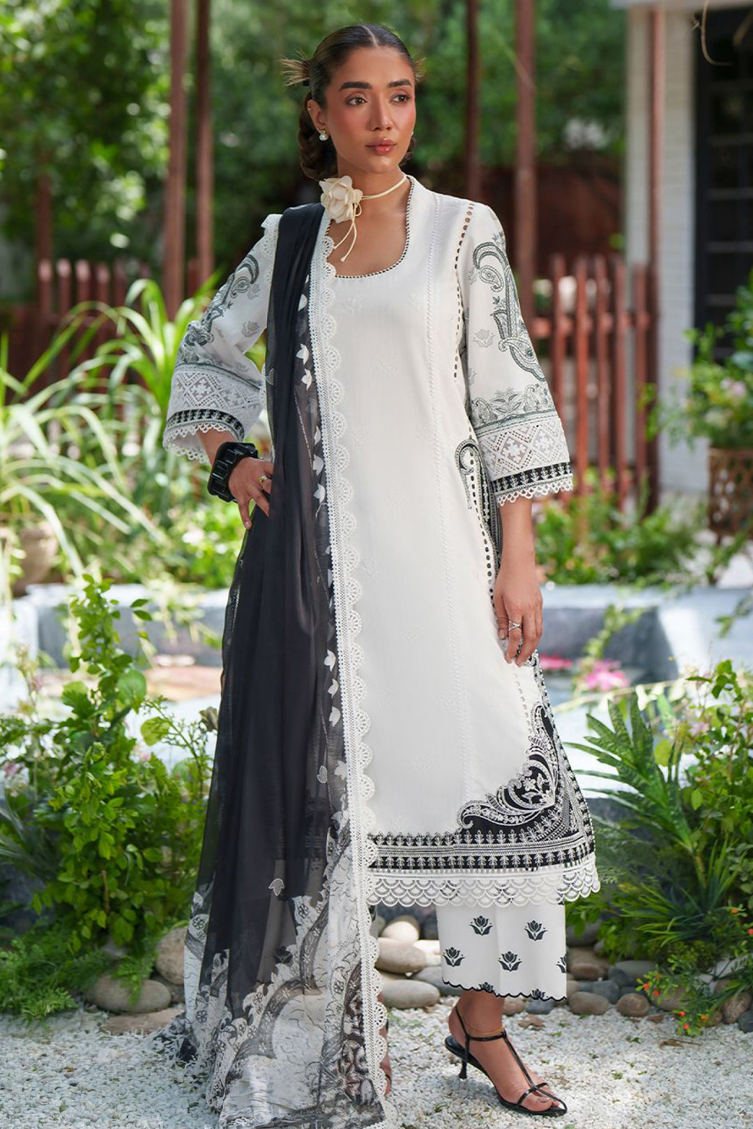 LAANEM Amara-B Unstitched Lawn Main image