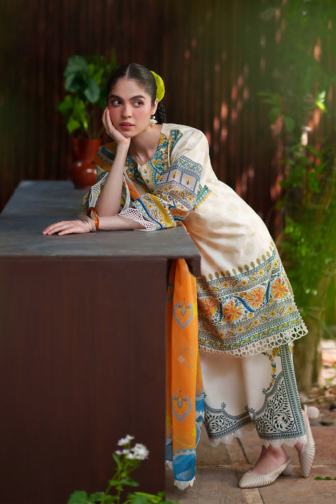 LAANEM Azura-A Unstitched Lawn Secondary image